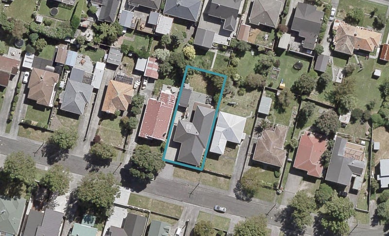 22 Allen Street, Boulcott, Lower Hutt - Carousel 1