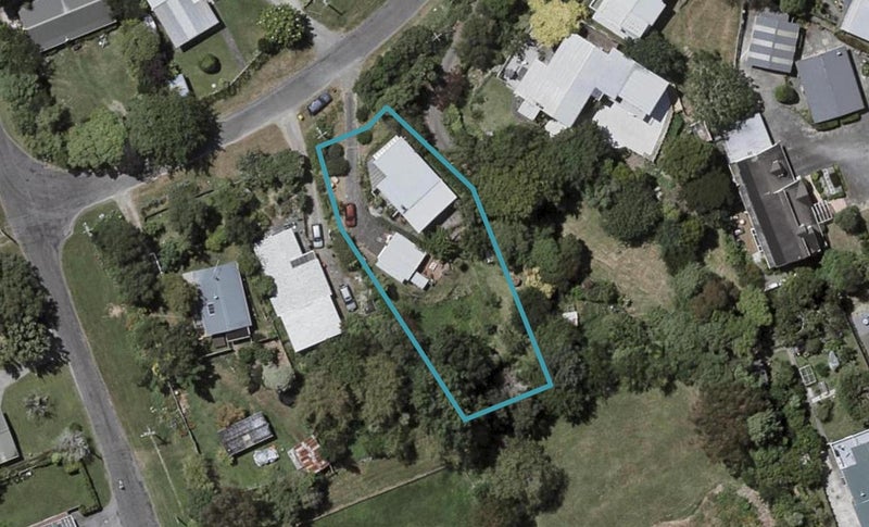 6 Kahu Road, Otaihanga, Paraparaumu - Carousel 1
