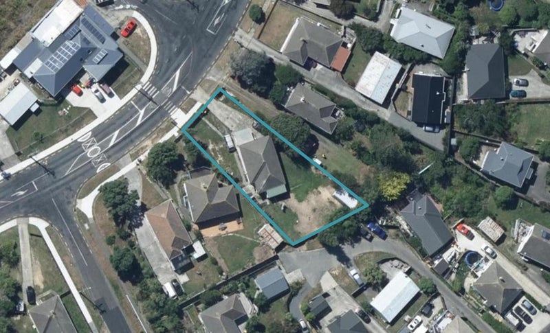 26 Dimock Street, Titahi Bay, Porirua - Carousel 1