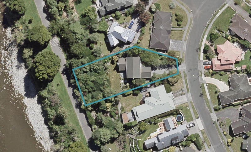 23 Clearwater Terrace, Brown Owl, Upper Hutt - Carousel 1
