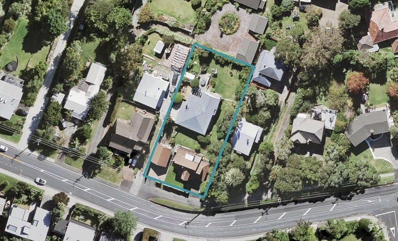 201 Golf Road, Titirangi, Auckland - Carousel 1