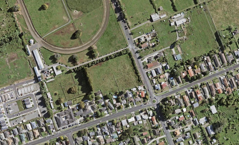 12 Paapaakiri Loop, Takanini, Auckland - Carousel 1