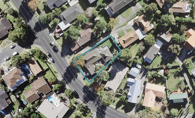 59 John Downs Drive, Browns Bay, Auckland - Carousel 1