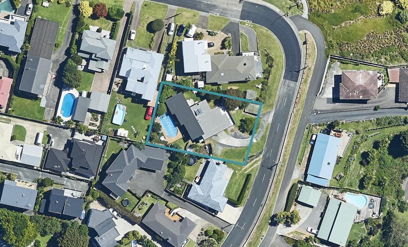 57 Hinewa Road, Otumoetai, Tauranga - Carousel 1