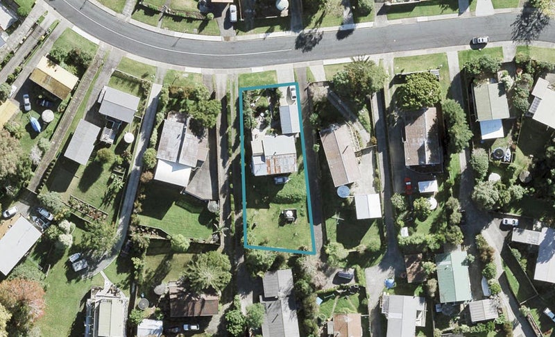 93 Brian Crescent, Stanmore Bay, Whangaparaoa - Carousel 1