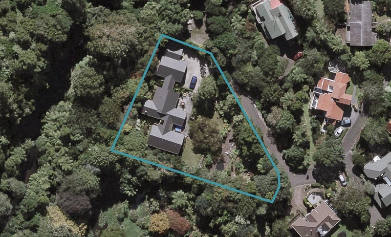22A Sequoia Grove, Merrilands, New Plymouth - Carousel 1