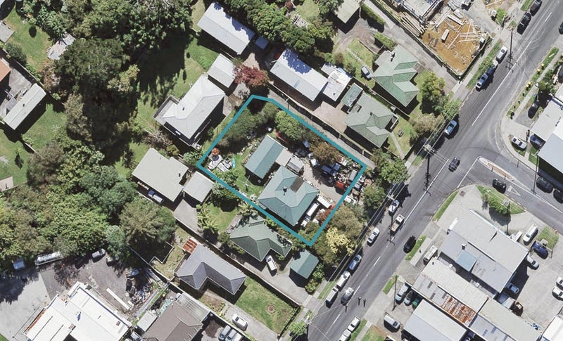 12 Sabulite Road, Kelston, Auckland - Carousel 1