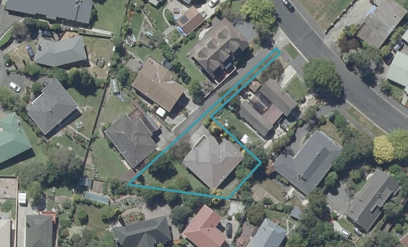 81 Glenross Street, Glenross, Dunedin - Carousel 1