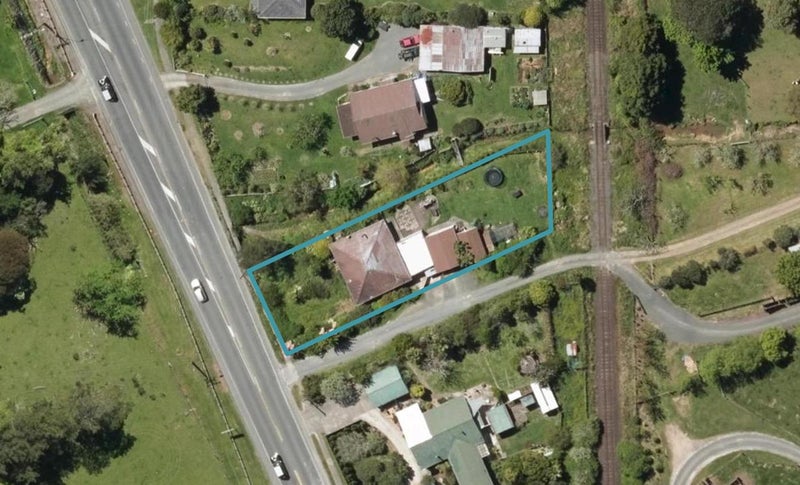 125A George Street, Hikurangi - Carousel 1