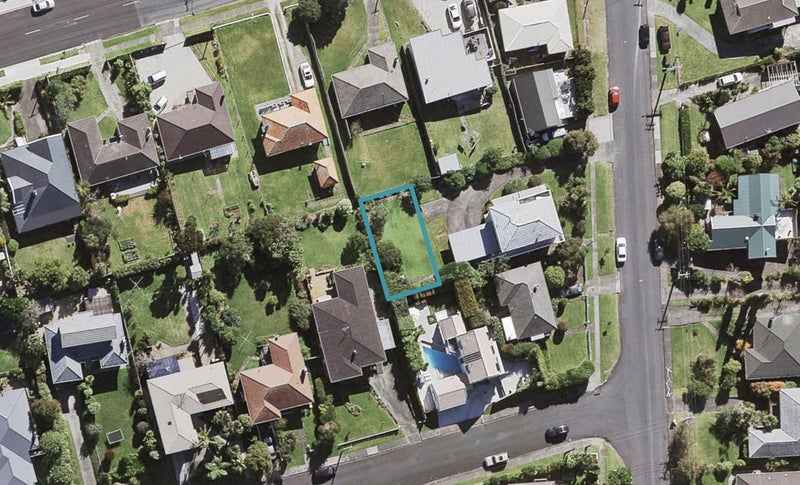 1D Tui Glen Road, Birkenhead, Auckland - Carousel 1