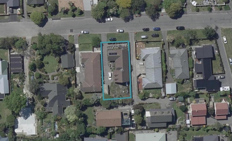 17 Laing Crescent, Heathcote Valley, Christchurch - Carousel 1