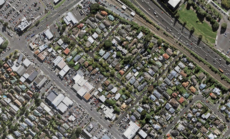 14 Nolan Road, Greenlane, Auckland - Carousel 1