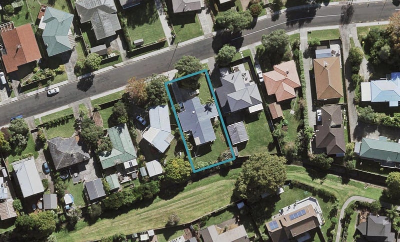 47 Sylvia Road, Hillcrest, Auckland - Carousel 1