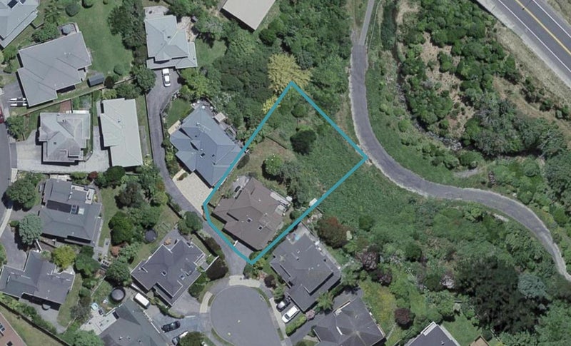 18 Longmont Terrace, Churton Park, Wellington - Carousel 1
