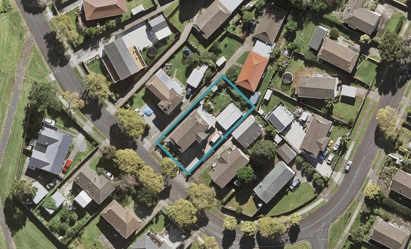 16 Catkin Crescent, Papatoetoe, Auckland - Carousel 1