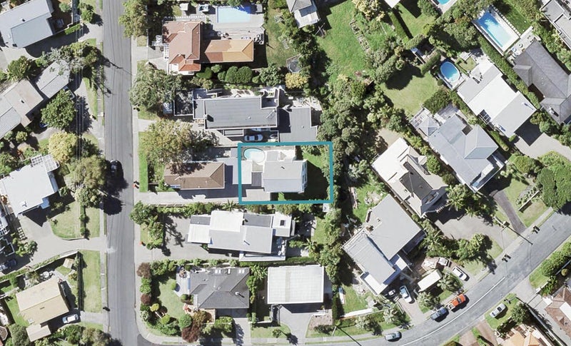 13 Gulf View Road, Murrays Bay, Auckland - Carousel 1