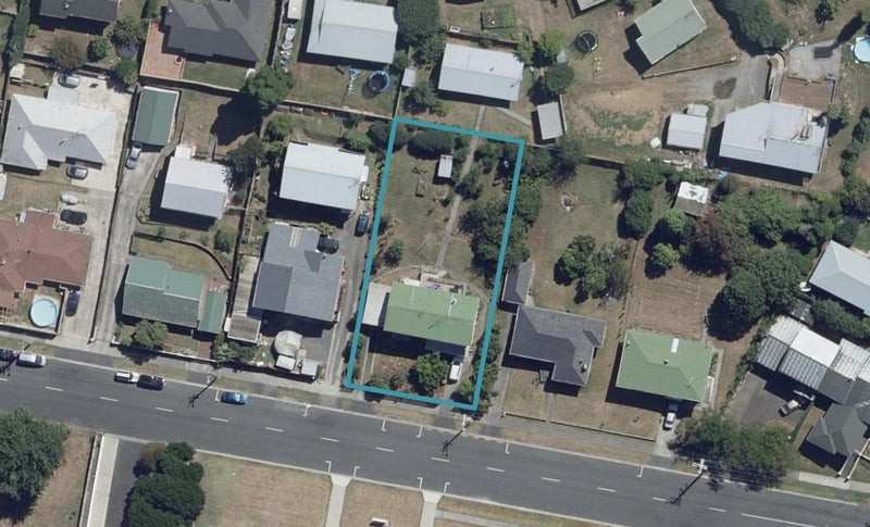18 Foster Road, Temple View, Hamilton - Carousel 1