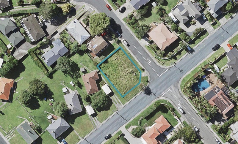 40 Montgomery Avenue, Belmont, Auckland - Carousel 1