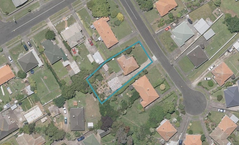 6 Clapham Place, Whanganui East, Whanganui - Carousel 1