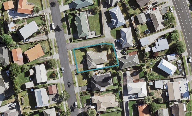 15 Wai Iti Place, Clendon Park, Auckland - Carousel 1