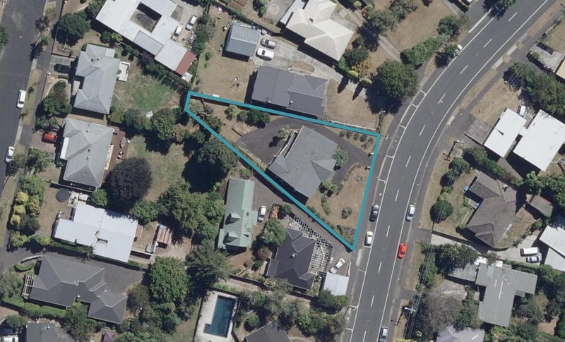 33 Hillcrest Road, Hillcrest, Hamilton - Carousel 1