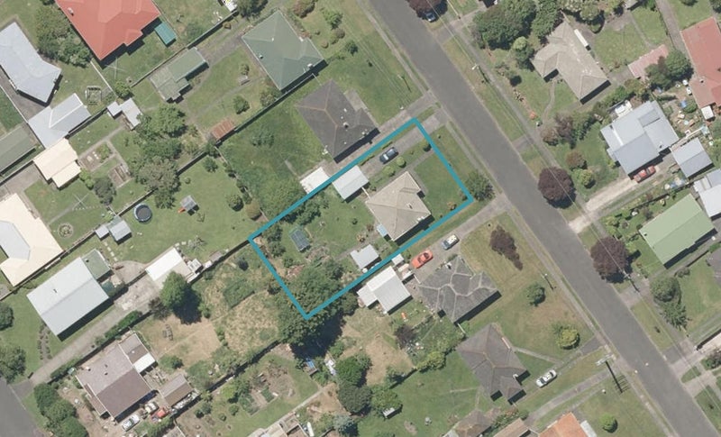 41 Caffray Avenue, Aramoho, Whanganui - Carousel 1
