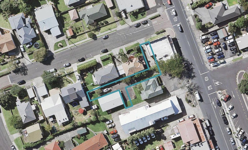 12/1B Egremont Street, Belmont, Auckland - Carousel 1