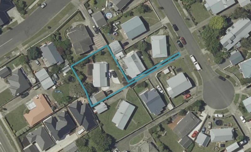 8 Perrin Place, Kelvin Grove, Palmerston North - Carousel 1