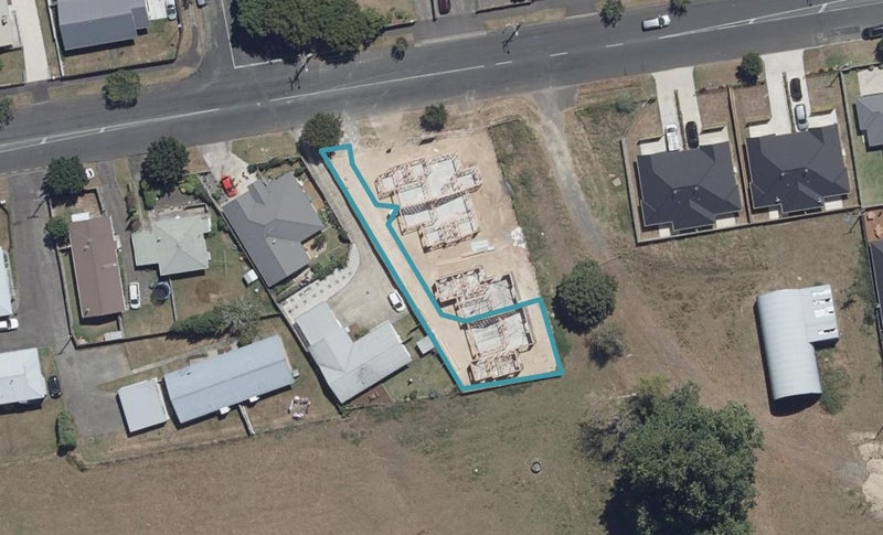 4/39 Saxbys Road, Deanwell, Hamilton - Carousel 1
