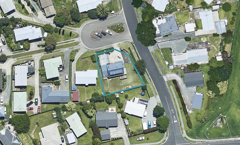 1 Lawson Place, Hairini, Tauranga - Carousel 1
