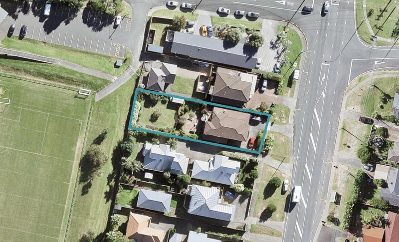 848 East Coast Road, Oteha, Auckland - Carousel 1