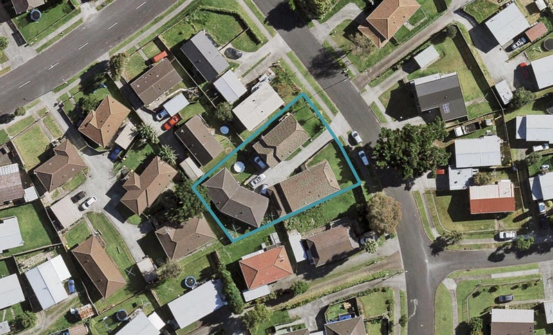 34 Kennington Drive, Clendon Park, Auckland - Carousel 1