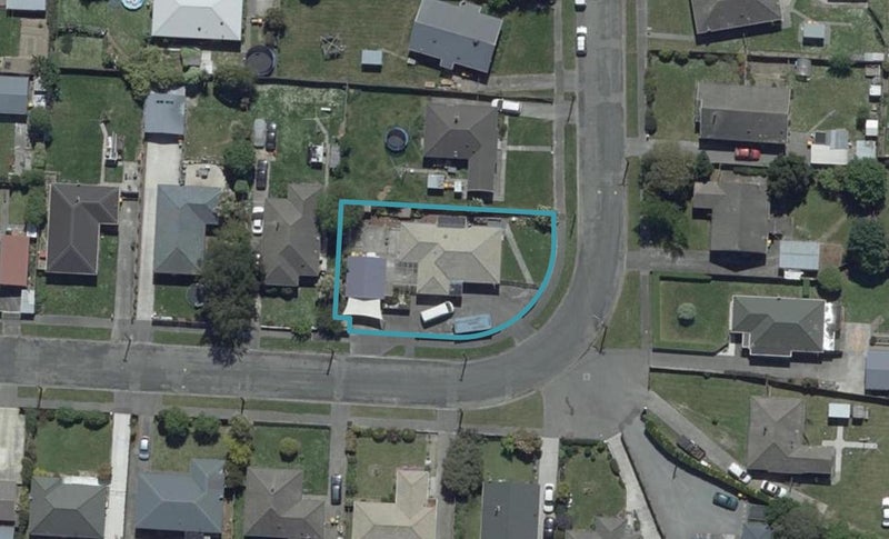 13 Lambeth Crescent, Northcote, Christchurch - Carousel 1