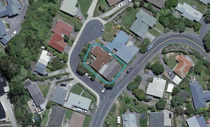 2B Kerr Grove, Johnsonville, Wellington - Carousel 1