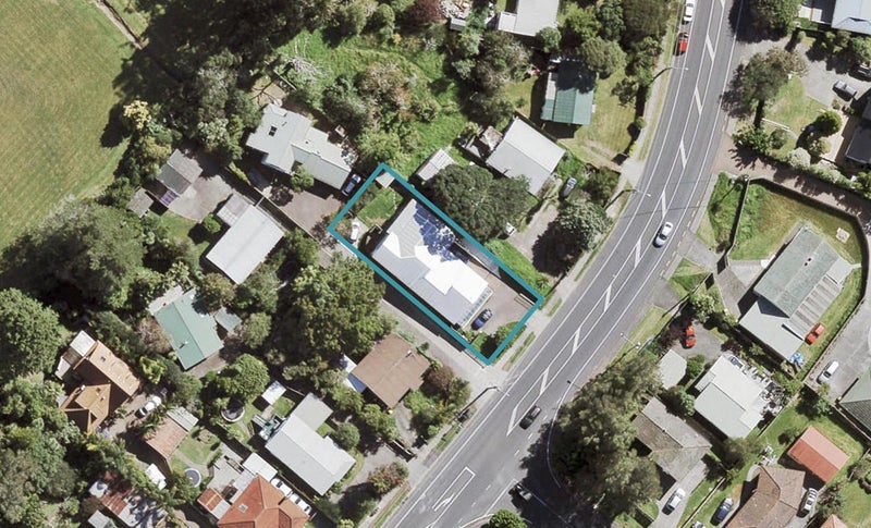 29 Forest Hill Road, Henderson, Auckland - Carousel 1
