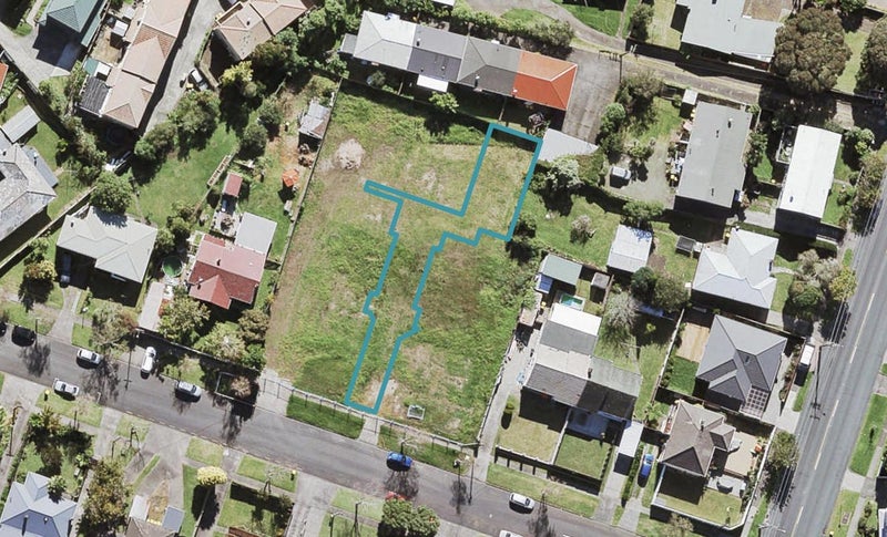 8 Matuaiwi Close, New Lynn, Auckland - Carousel 1
