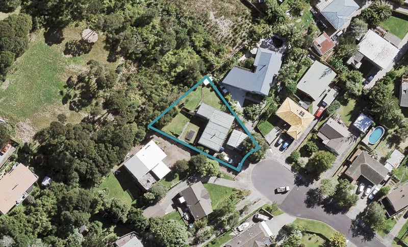 28 Coey Place, Glen Eden, Auckland - Carousel 1