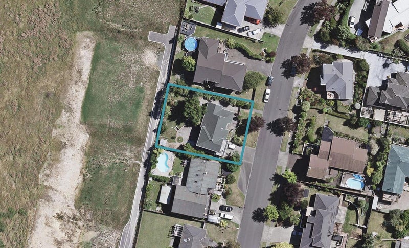 14 Cumberland Rise, Taradale, Napier - Carousel 1
