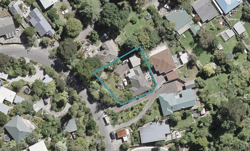 45 Wyndham Road, Pinehaven, Upper Hutt - Carousel 1