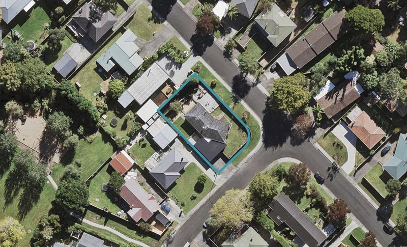 1 Linley Place, Hillcrest, Auckland - Carousel 1