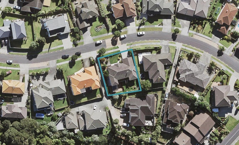 12 Kinleith Way, Albany, Auckland - Carousel 1