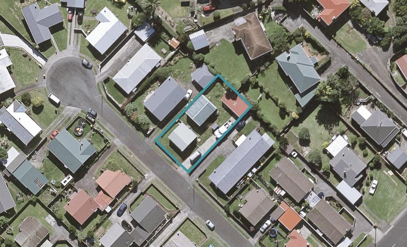8 Naumai Place, Spotswood, New Plymouth - Carousel 1