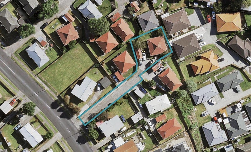 105 Maplesden Drive, Clendon Park, Auckland - Carousel 1