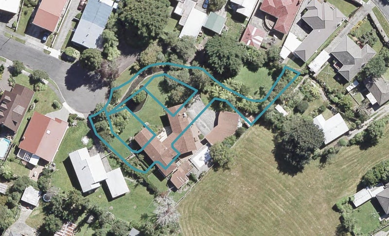 2/1 Helvetia Grove, Naenae, Lower Hutt - Carousel 1