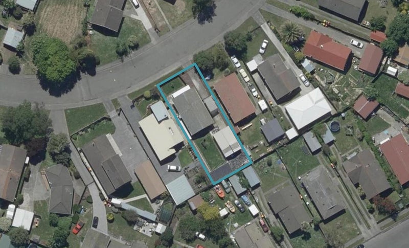 35 Malabar Crescent, Broomfield, Christchurch - Carousel 1