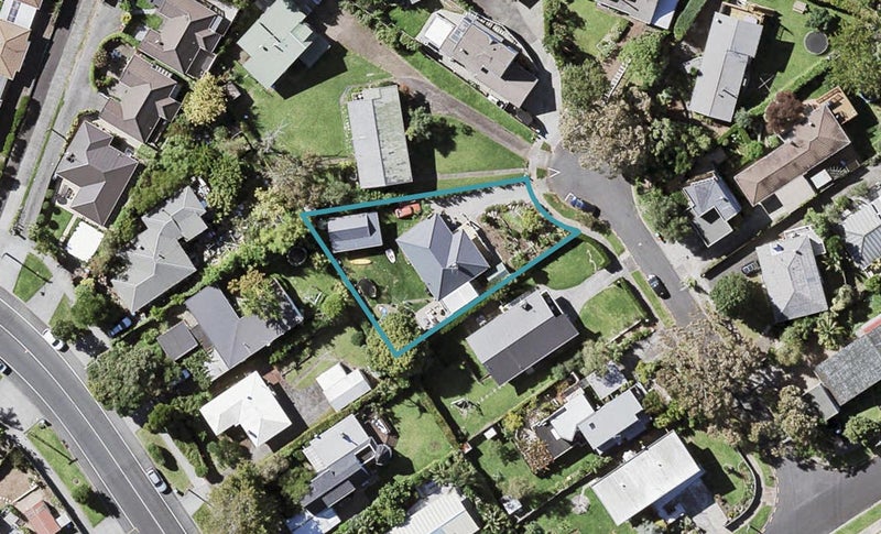 8 Florida Place, St Heliers, Auckland - Carousel 1