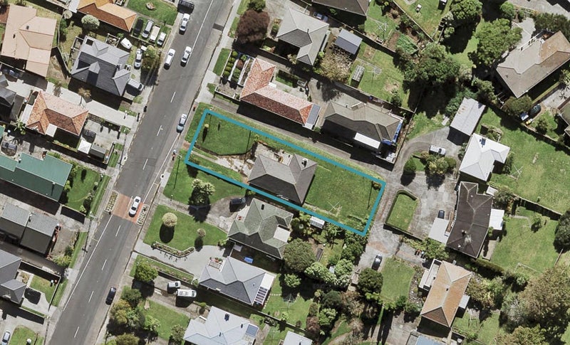 77 Olsen Avenue, Hillsborough, Auckland - Carousel 1