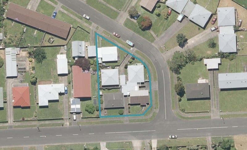 77 Wakefield Street, Whanganui East, Whanganui - Carousel 1