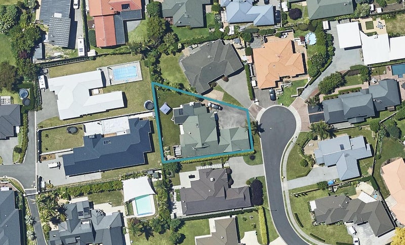 27 Inglewood Place, Bethlehem, Tauranga - Carousel 1