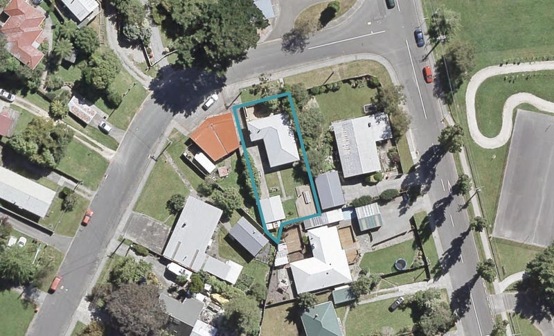 3 Jocelyn Crescent, Pinehaven, Upper Hutt - Carousel 1